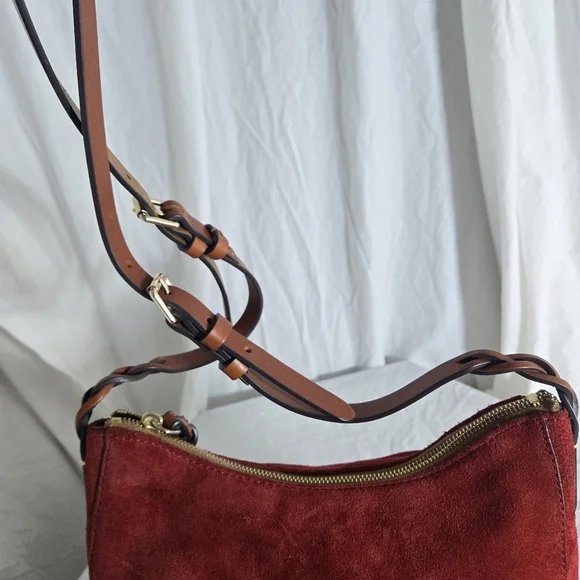 Beautiful Dooney & Bourke Crossbody - Picture 17 of 17